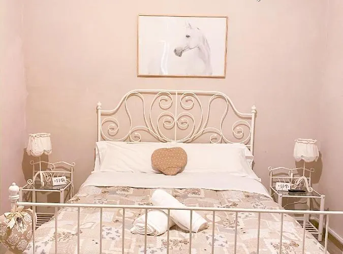 Biscuit Bed and Breakfast Πίζα