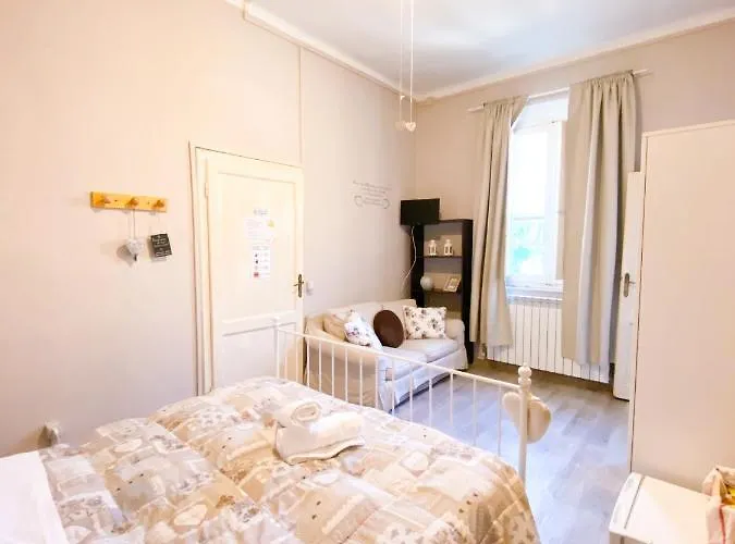 ベッド・アンド・ブレックファスト Biscuit *