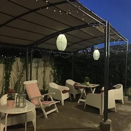 Bed & Breakfast Biscuit *