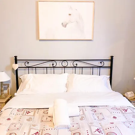 Bed & Breakfast Biscuit *