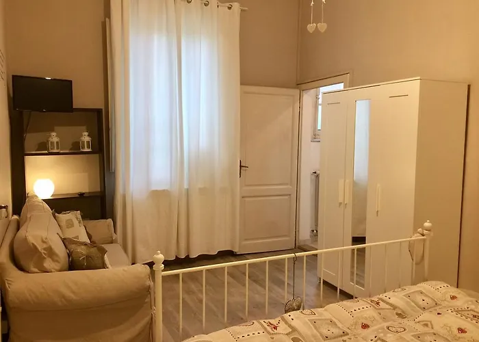 לינה וארוחת בוקר Biscuit פיזה